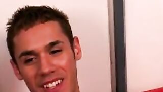 Young men giving each other amateur blowjobs in sixty nine