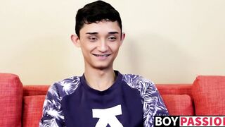 Twink shows off his ass and cock and masturbates