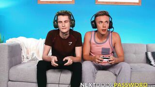 DILF Dale Savage and Stepuncle Roman Todd got their dick worshipped by twink Carter D