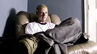 Fat guy blows hairy redneck and receives hardcore anal