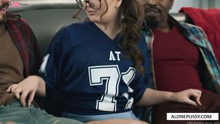 leana lovings game day.mp4