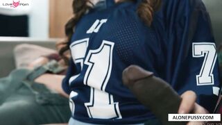 leana lovings game day.mp4