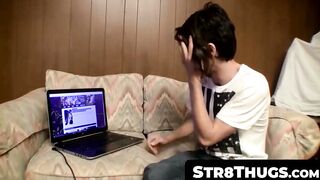 Str8Thugs.com - Fit Devin's post-guitar play cum load jerk off session as a self-rewa