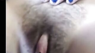 Nicole 21 masturbates in front of webcam