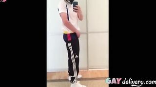 Twink Handjob Amateur Video - Sehr Geil