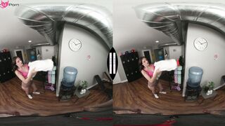 Aubree Valentine agrees to pay off her gym fees with her mouth and cunt