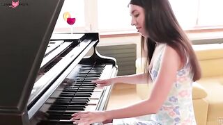 Katty West is ready for her date with Don Diego. While she waits for him she sips some wine and plays the piano. Don arrives as he said he would and the lovers instantly comes together into a kiss that turns in much more.Its not huge before Don has beg