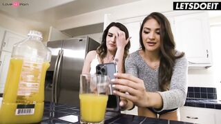 Soaking Soak All-women Foursome Defeats Boredom For Bombshell Turned On Friends