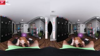 Skye Mae offer into to a stranger and dig his huge thick dick
