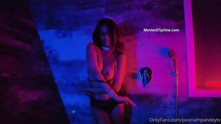 Late night shower Poonam Pandey latest scene 2021
