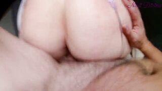 I finger my stepmom and end up fucking her huge
