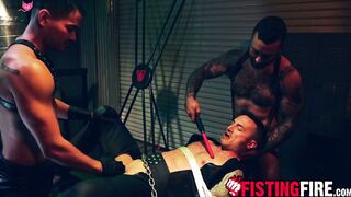 Inked top Drew Valentino admires the accommodating hole with licking cum