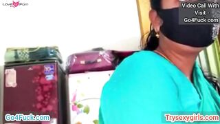 Bengali Kamwali Bhabhi Chodi Apne Malik Ke Sath Bedroom Me