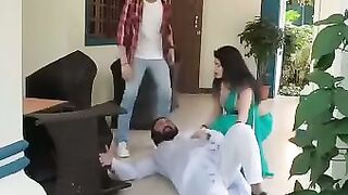 Sasur ne tuntun ko rang lagaya