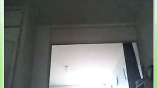 Ma Salope Se Masturbe Sur Sa Cam