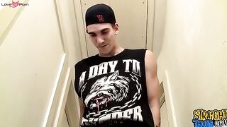 We love seeing straight thug Cherokee enjoying his cock