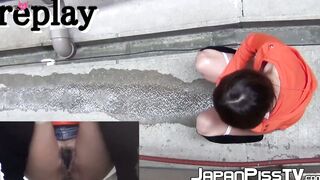 Hairy pussy asian babes hidden camera close up pissing