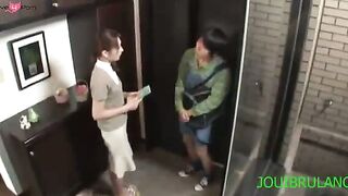JOUIBRULANCE je veux le voir nu, sentir son corps chaud contre le mien,et jouer à çà!