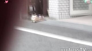 Japanese women in high heels are a subject of sharking