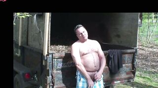 Daddy Mugs Yard Work Yank