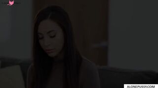 lexi luna she needs her mature pussy pounded by fresh young cock_1