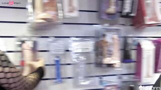 Curvy Busty Moms Try Every Toy In The Sex Shop - OLDNANNY
