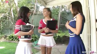 Lesbian FFF 3some Sex with Teens