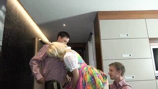 Von two Bubis nach der Wiesn vollgespermt!