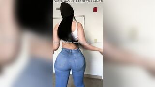 TWERKING MY PHAT HISPANIC ASS