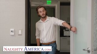 Sexual America - Jessie Lee gets screwed into her office
