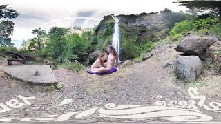 Yanks Babes Endza & Sierra - Luscious Licking