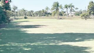 Ils se sont rencontres sur un terrain de golf et baisent