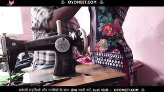 Kapde Silane Gai Ladaki Ko Darji Ne Acche Se Chod Diya