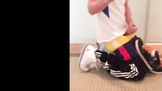 Twink Handjob Amateur Video - Sehr Geil