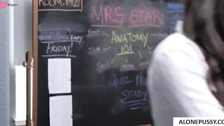 alyx star hot girl with black guy_1