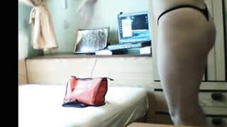 Stepdaughter using my razor (hidden cam)
