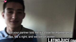 Nasty dudes Axel and Rodrigo strip their clothes to fuck each other for cash