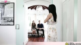 Dinner with stepmother ends in a fuck