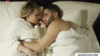 aj applegate they booked a single bed room