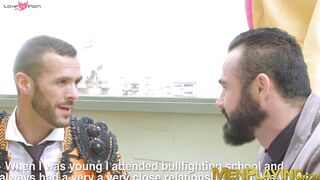 Pretty costumed hunk Denis Vega fucked doggystyle outdoor