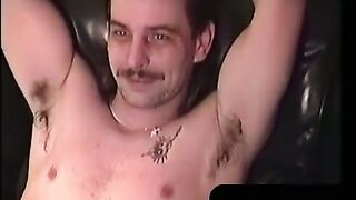 MenWorkinXXX.com - Tattooed Tim is an easy going dude who loves to masturbate