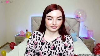 Redhead amateur babe shows tattoos