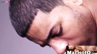 MachoIO.com - Twink cums during a steamy bareback sex session