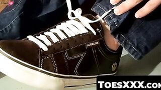 ToesXXX.com - Young foot lover Clyde's foot and cock play