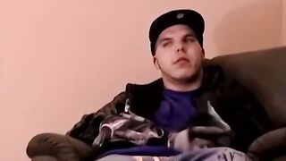 JoeSchmoeXXX.com - Walter gets nice head from Jason after cock shaving