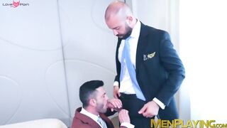 Classy bearded jock Andy Star deepthroats big throbbing cock