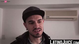 Horny stud Gael grabs inked Kendros huge boner and eats it like dessert