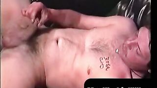 MenWorkinXXX.com - Amateur Darryll masturbates and sucks a massive hard cock