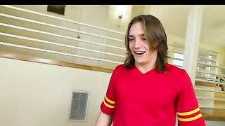 Stepbro Owns Slutty Stepsisters After Winning a Bet