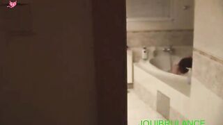 LadyAsuna63 veux sentir ta queue qui pulse en moi, et ton souffle chaud sur ma peau